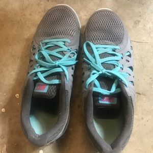 Gym shoes